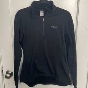 Patagonia 1/4 zip waffle fleece